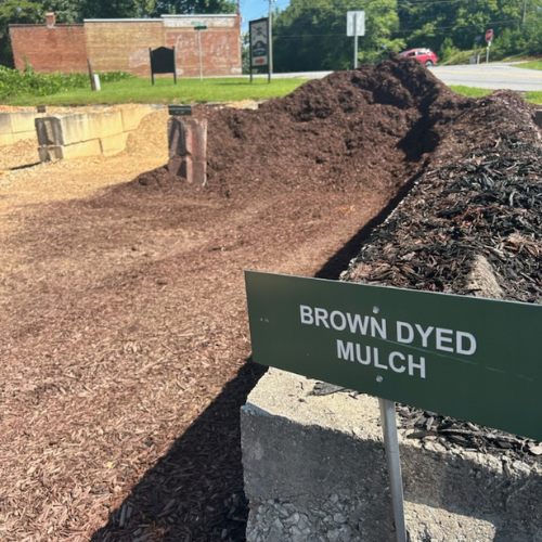Brown mulch